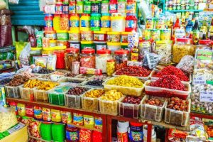 Những món ăn nên mua về làm quà cho bạn tại chợ Cồn Đà Nẵng